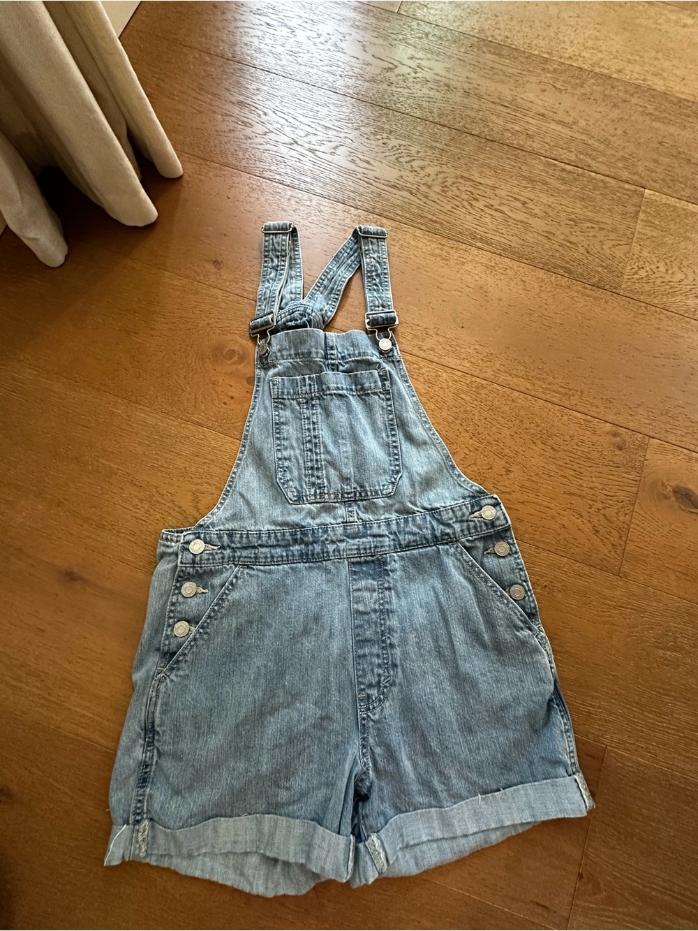 Women’s GAP blue label Light Blue Denim Short Overalls with Front Bib small